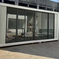 Maison conteneur de luxe personnalisée de 20 pieds avec mur-rideau en panneaux sandwich et verre pour appartement modulaire préfabriqué ou villa