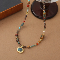 Collier pour femme en or véritable plaqué 18 carats avec pendentif en agate rouge jaune d'œuf et perles de pierres précieuses