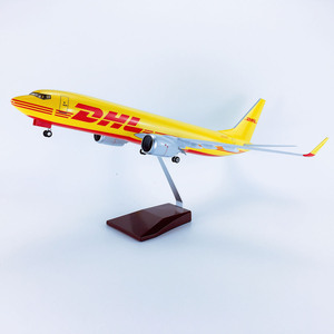 โมเดลเครื่องบินเรซิ่น โบอิ้ง 737-800F ขนาด 1/85 ความยาว 47 ซม. ลายสี DHL พร้อมล้อเหวี่ยง สำหรับตั้งโชว์ ของสะสม - Product Image 3