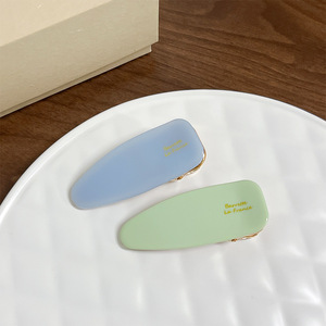 Qianjin nueva llegada logo personalizado estilo coreano de alta calidad Simple delicado horquillas para uso diario Logotipo de acetato pinzas para el cabello personalizadas - Product Image 3