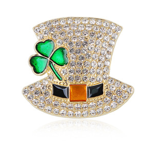 Broche chapeau trèfle à quatre feuilles en alliage plaqué or avec pierres en alliage de zinc pour mariage et fiançailles - Product Image 4