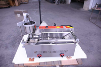 Machine à Donuts au Lait Entièrement Automatique à Haute Productivité pour Boulangerie Commerciale, avec Fonctions de Fabrication, de Friture, de Remplissage et de Glaçage, pour Mini Mochi et Donuts
