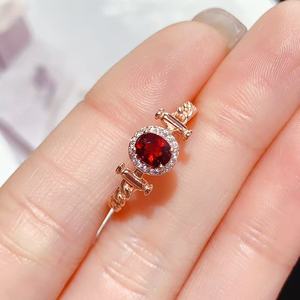 S925 Sterling Silber Edelsteinring mit Natürlichem Rubin für Hochzeiten und Feiern - Product Image 2