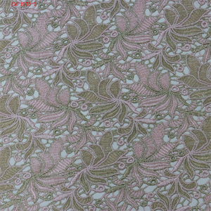 Fabrication en usine de tissu de dentelle de broderie de fleurs douces écologiques ligne d'or brillant couleur rose <span class=keywords><strong>oeillet</strong></span> personnalisé conception évidée - Product Image 4
