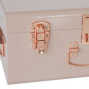 ピンク メタル ストレージ トランク カスタム 記念品トランク ローズゴールドハンドル 装飾トランク - Product Image 3