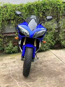 Motos d'occasion <span class=keywords><strong>Yamaha</strong></span> R1, <span class=keywords><strong>1000cc</strong></span>, à essence, <span class=keywords><strong>moto</strong></span> sportive, <span class=keywords><strong>moto</strong></span> de course, <span class=keywords><strong>moto</strong></span> de rue - Product Image 3