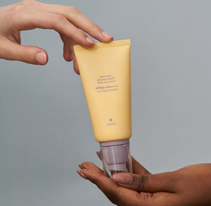 Crème solaire quotidienne au riz noir Haruhaaru coréenne à l'acide hyaluronique, au rétinol et à la nicotinamide 50 ml SPF50 <span class=keywords><strong>anti</strong></span>-<span class=keywords><strong>rides</strong></span> éclaircissante - Product Image 2