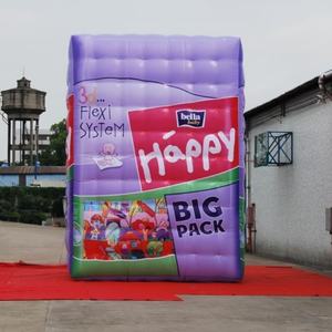 Réplique géante gonflable personnalisée de Bella Happy Diaper Big Pack - Affichage publicitaire de marque pour les promotions de produits de soins pour bébés - Product Image 2