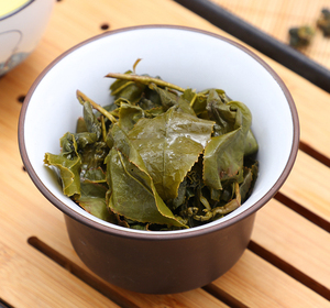 Thé <span class=keywords><strong>Oolong</strong></span> au lait élégant et rafraîchissant Thé <span class=keywords><strong>Oolong</strong></span> Jin Xuan de Taiwan Thé <span class=keywords><strong>Oolong</strong></span> au lait en feuilles détachées Emballage sous vide Personnalisation - Product Image 6