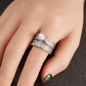 Exquisito Anillo de Compromiso Solitario de Lujo para Parejas, la Elección para Bodas - Product Image 3