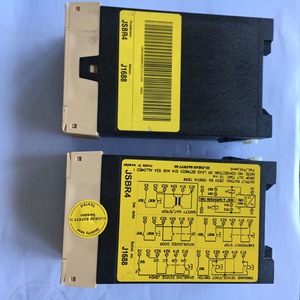 Relais de sécurité Schneider XPSAV11113P 24V DC Sortie Forme C pour applications de sécurité industrielle - Product Image 4