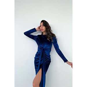 Robe de soirée en velours en gros avec un design de nœud floral complexe - Product Image 3