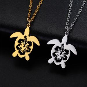 Collar de Tortuga de Acero Inoxidable con Baño de Oro de 18k, Resistente al Agua y al Deslustre, con Logotipo Personalizado para Mujer - Product Image 5