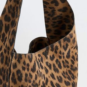 Custom Leopard Printed Single Shoulder Suede <b>Handbag</b> <b>Medium</b> Tote Portable Button Closure Fashionable Vintage Lady Summer Winter - Product Image 2