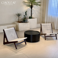 Chaise d'extérieur en bois avec assise et dossier en corde pour jardin, patio et villa
