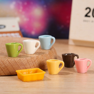 Mini-tasses en résine six couleurs pour la décoration de paysages en mousse, décoration artistique pour la maison, matériel de bricolage, assiettes, vente en gros - Product Image 1