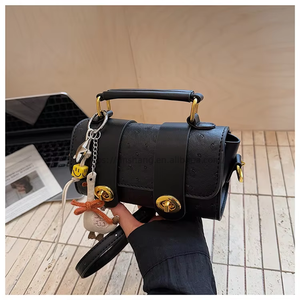Brands Designer <b>Purses</b> Ethnic Style Rivet Lady Crossbody Bags Ladies Sling Bags Chic Women Handbags Wholesale Stock - Product Image 2