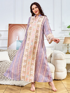 Estación de Comercio Exterior Independiente <span class=keywords><strong>para</strong></span> Fábrica de <span class=keywords><strong>Ropa</strong></span>: Nuevo Vestido de Noche de Primavera con Estampado Floral y Lentejuelas, Largo hasta el Suelo, Corte en A - Product Image 3
