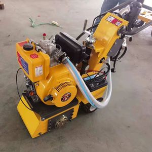 Délimiteur de marquage routier thermoplastique autopropulsé 12 CV à entraînement hydraulique pour un retrait efficace des lignes et un nettoyage des lignes routières - Product Image 2