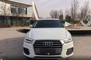 Voitures d'occasion Au_di <span class=keywords><strong>Q3</strong></span> 2018 30e anniversaire 30 TFSI Modèle Fashion FAW-Au_di SUV compact 1.4T L4 Essence Voitures d'occasion - Product Image 3