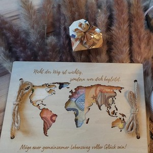 Fermasoldi in Legno Regalo per Amanti dei Viaggi - Porta Soldi Creativo con Mappa del Mondo in Legno, Porta Contanti Artigianale Unico - Product Image 2