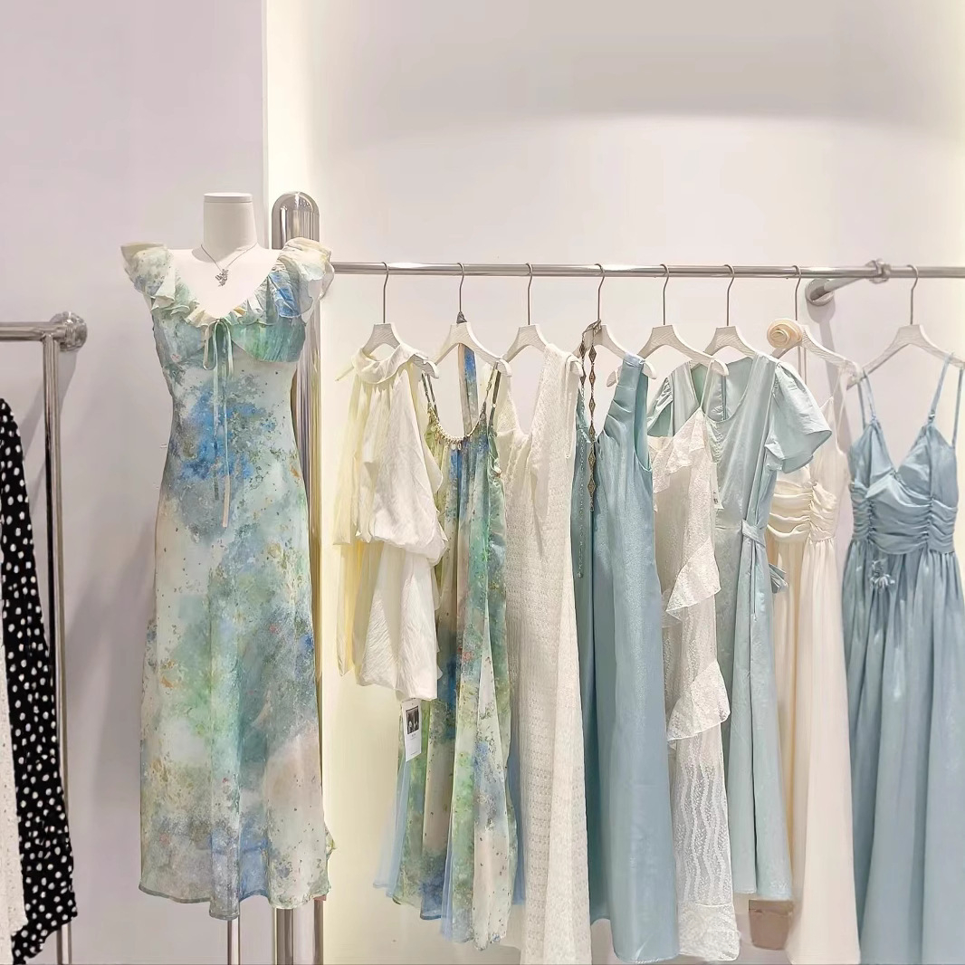Wholesale Stock Mixed Women's Fashion Blind Box Dresses