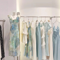 Robe bustier d'été à imprimé floral 2026 pour femme, col Bardot, taille cintrée, nouvelle collection de vêtements d'occasion en stock