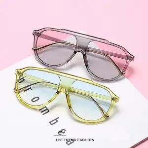 2022 Fashion Retro Green Transparent Frame One Piece Lens Sun Glasses Oversized Shield Sunglasses For Women