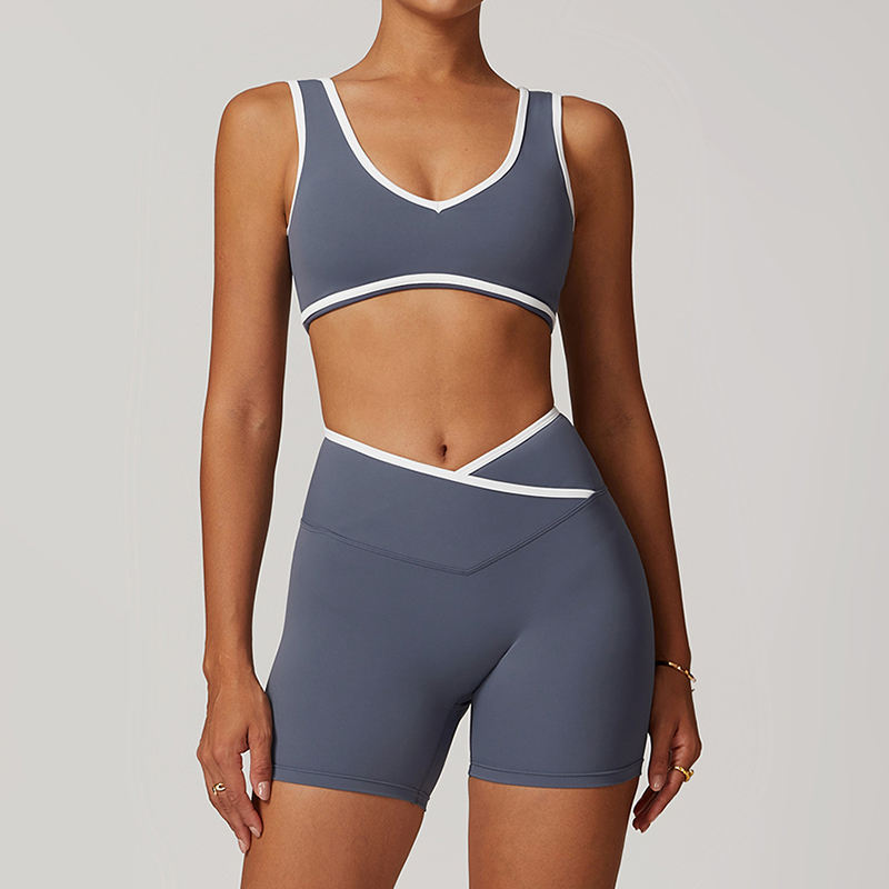 บรา &amp; กางเกงขาสั้นสีเทา