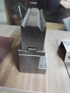 Utensili di Precisione per Piegatrici di Metallo, Stampi ad Alta Accuratezza - Product Image 2