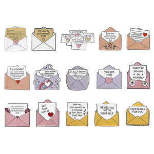 Broche en émail en forme d'enveloppe avec lettres amusantes, broche à lettres positives, broche personnalisée - Product Image 5