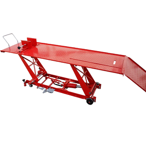 Table élévatrice hydraulique <span class=keywords><strong>pour</strong></span> moto ME ME04081 800 Lbs, best-seller |   Lifting stable, utilisation facile |   <span class=keywords><strong>Pour</strong></span> les ateliers <span class=keywords><strong>de</strong></span> <span class=keywords><strong>réparation</strong></span> <span class=keywords><strong>de</strong></span> <span class=keywords><strong>motos</strong></span> - Product Image 2