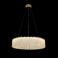 Lustre italien de luxe à 5 niveaux avec pampilles en verre pour les atriums de villas, les plafonds hauts de duplex et les halls d'hôtels.