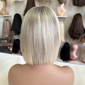 Perruque courte en <span class=keywords><strong>cheveux</strong></span> humains vierges, prête à être expédiée, avec dessus en soie noué à la main et trame à l'arrière, <span class=keywords><strong>pour</strong></span> coiffures bob, destinée aux femmes et aux stylistes de salon - Product Image 3