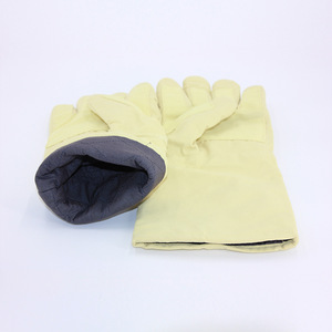 Guantes Resistentes a Altas Temperaturas Silicon Valley H2346 de 40 cm para Uso en Laboratorios y Salas Limpias - Product Image 3