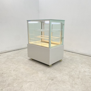 Vitrine Réfrigérée Multi-Styles pour Gâteaux avec Éclairage Renforcé – Présentoir de Gâteaux Frais pour les Espaces de Vitrine des Boulangeries en <span class=keywords><strong>Centre</strong></span>-<span class=keywords><strong>Ville</strong></span> - Product Image 2