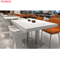 Table et chaises pliantes carrées 4 places en pierre de surface solide blanche pour salle à manger commerciale