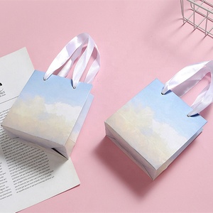 Fancy Gradient Color Ring Collar Joyería Caja DE SEGURIDAD Papel cuadrado Mini joyero con tapa Caja de regalo personalizada Embalaje - Product Image 3