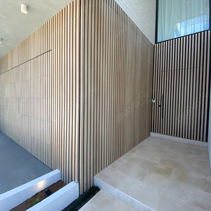 <span class=keywords><strong>Porte</strong></span> <span class=keywords><strong>de</strong></span> <span class=keywords><strong>garage</strong></span> <span class=keywords><strong>sectionnelle</strong></span> automatique isolée en bois à grille verticale moderne à <span class=keywords><strong>prix</strong></span> avantageux 16x7 avec <span class=keywords><strong>porte</strong></span> piétonne <span class=keywords><strong>latérale</strong></span> - Product Image 6