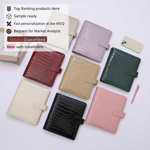 Carpeta <span class=keywords><strong>A5</strong></span> encuadernada con <span class=keywords><strong>6</strong></span> anillos de cuero de cocodrilo superventas Yihe FB TK con divisor de encuadernación <span class=keywords><strong>A5</strong></span>/100 mangas de Desafío de Ahorro disponibles - Product Image 1
