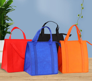 Bolsa Térmica Reutilizable de Tela No Tejida con Aislamiento, Diseño de Rejilla de Diamantes, con Cierre, para Alimentos Frescos, Cerveza y Actividades al Aire Libre - Product Image 1