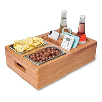 Großhandel 2025 Bestseller Bambus-Sofa-Snack-Caddy TV-Tablett mit 2 Rotweinglashaltern Bett-Snack-Tablett Couch-Getränkehalter