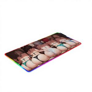 <span class=keywords><strong>Tapis</strong></span> <span class=keywords><strong>de</strong></span> <span class=keywords><strong>souris</strong></span> <span class=keywords><strong>de</strong></span> jeu en caoutchouc RGB <span class=keywords><strong>Genshin</strong></span> <span class=keywords><strong>Impact</strong></span> avec modes d'éclairage, grand format LED en stock - Motifs <span class=keywords><strong>de</strong></span> style anime abstrait - Product Image 4