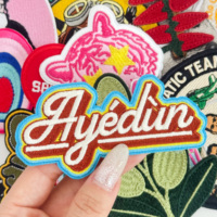 Patch brodé personnalisé en tissu toile 3D avec sequins thermocollants pour vêtements, couleur personnalisée, motif aventure, vente en gros