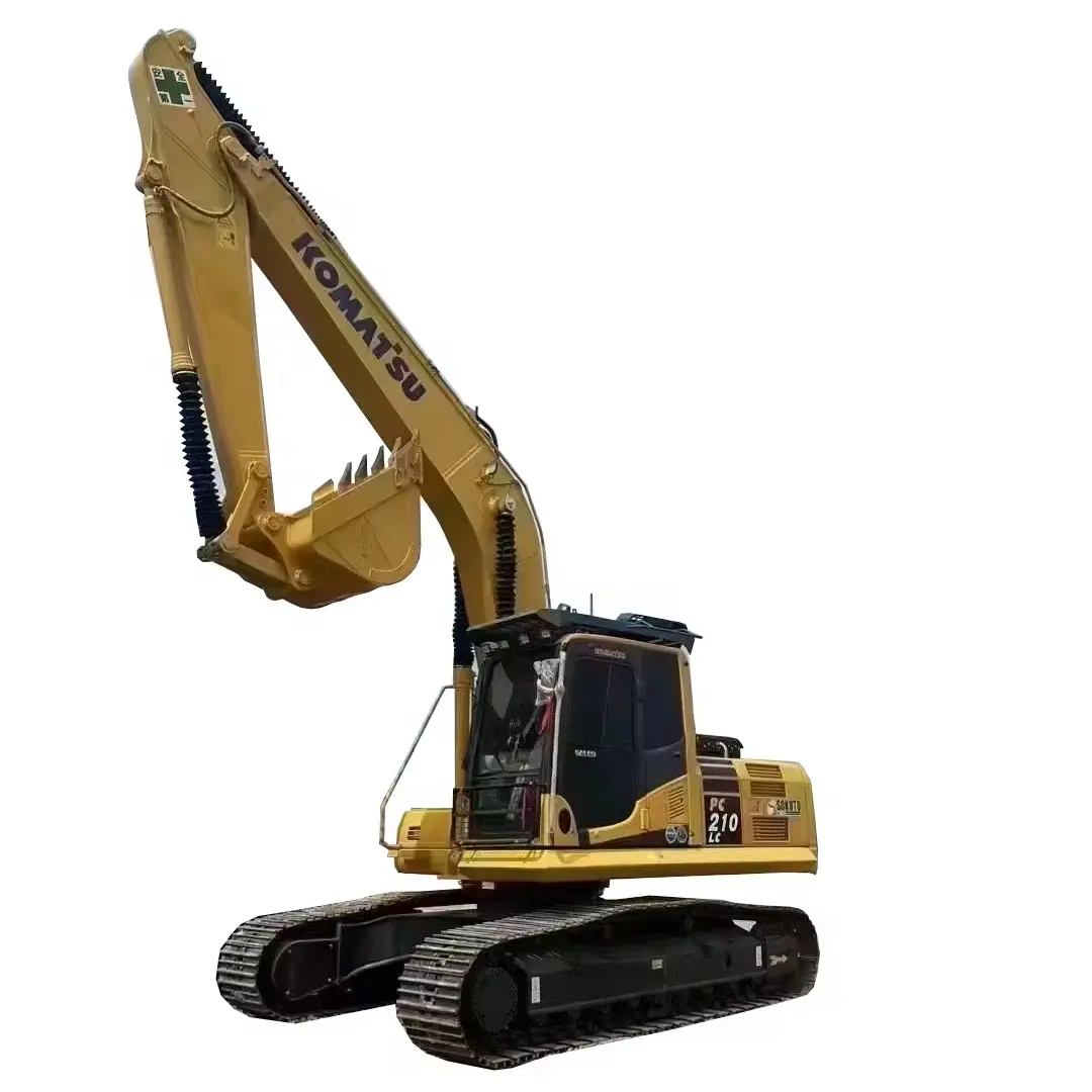 Bon bon marché japon komatsu PC210 a utilisé la machine de terrassement d'excavatrice hydraulique sur chenilles