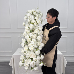 Arrangements floraux pour mariage, centres de table, prix avantageux, centres de table de mariage, chemin de table en fleurs de soie rose - Product Image 1