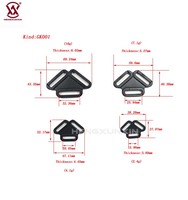 Connecteur de sangle réglable en plastique triangulaire couleur PMS personnalisé à 3 voies pour laisse de chien, harnais et accessoires de sac