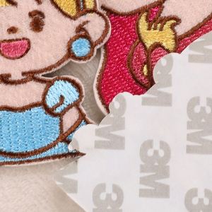 Parche Bordado Autoadhesivo NODA con Diseño de Princesa para Decoración de Ropa y Bolsos - Product Image 4