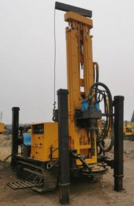 Plate-forme de forage de puits d'eau d'occasion remis à neuf #473 Profondeur: 260 mètres Tour de 3.3 mètres, fabriquée en 2021 - Product Image 4