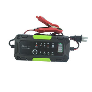 Nouveaux produits 2026 Chargeur de <span class=keywords><strong>batterie</strong></span> pour motos et voitures PC Ignifuge 12V Chargeur intelligent à impulsions de réparation pour batteries au plomb-acide - Product Image 1